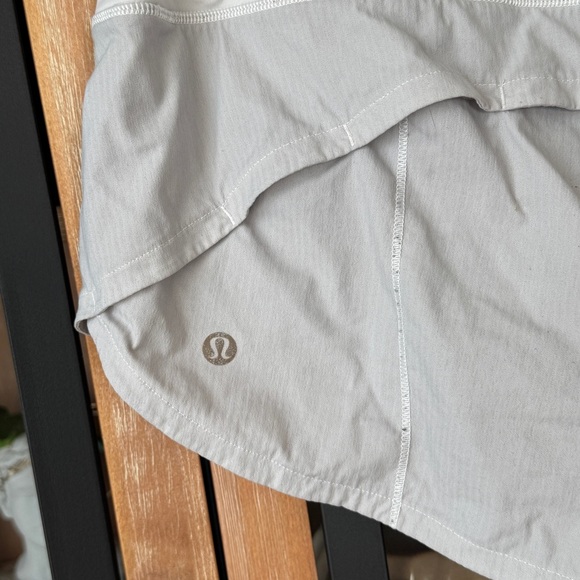 Lululemon Speed Up Shorts *2.5" White workout running adjustable low rise - Picture 8 of 12
